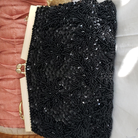 BAGS BY DEBBIE PURSE - Picture 4 of 7